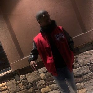 Meet your Posher, Eli